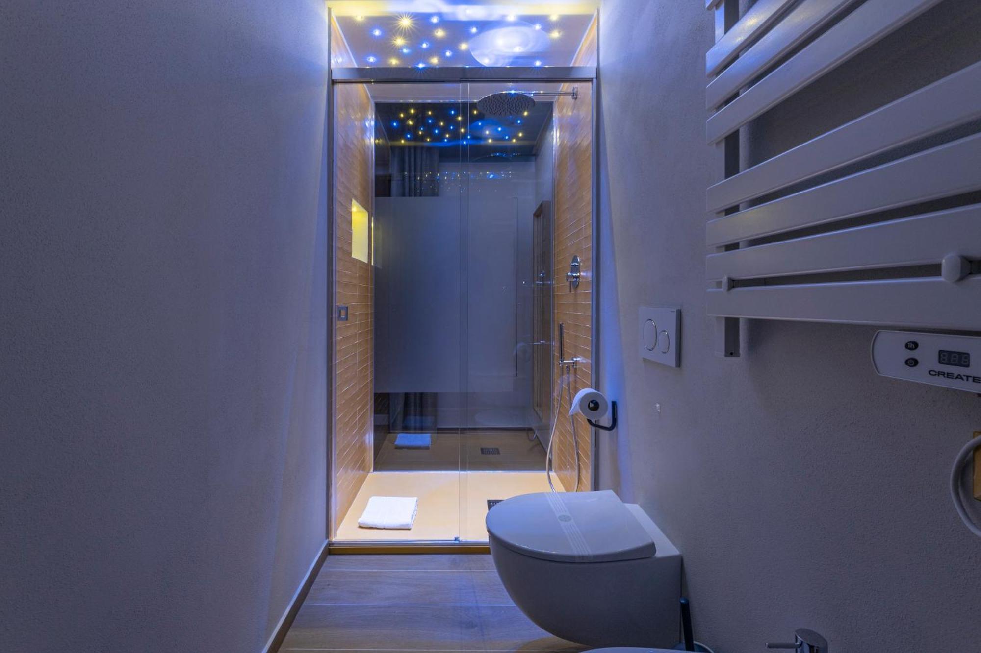 Luci Sul Mare -Boutique Rooms フォッローニカ エクステリア 写真