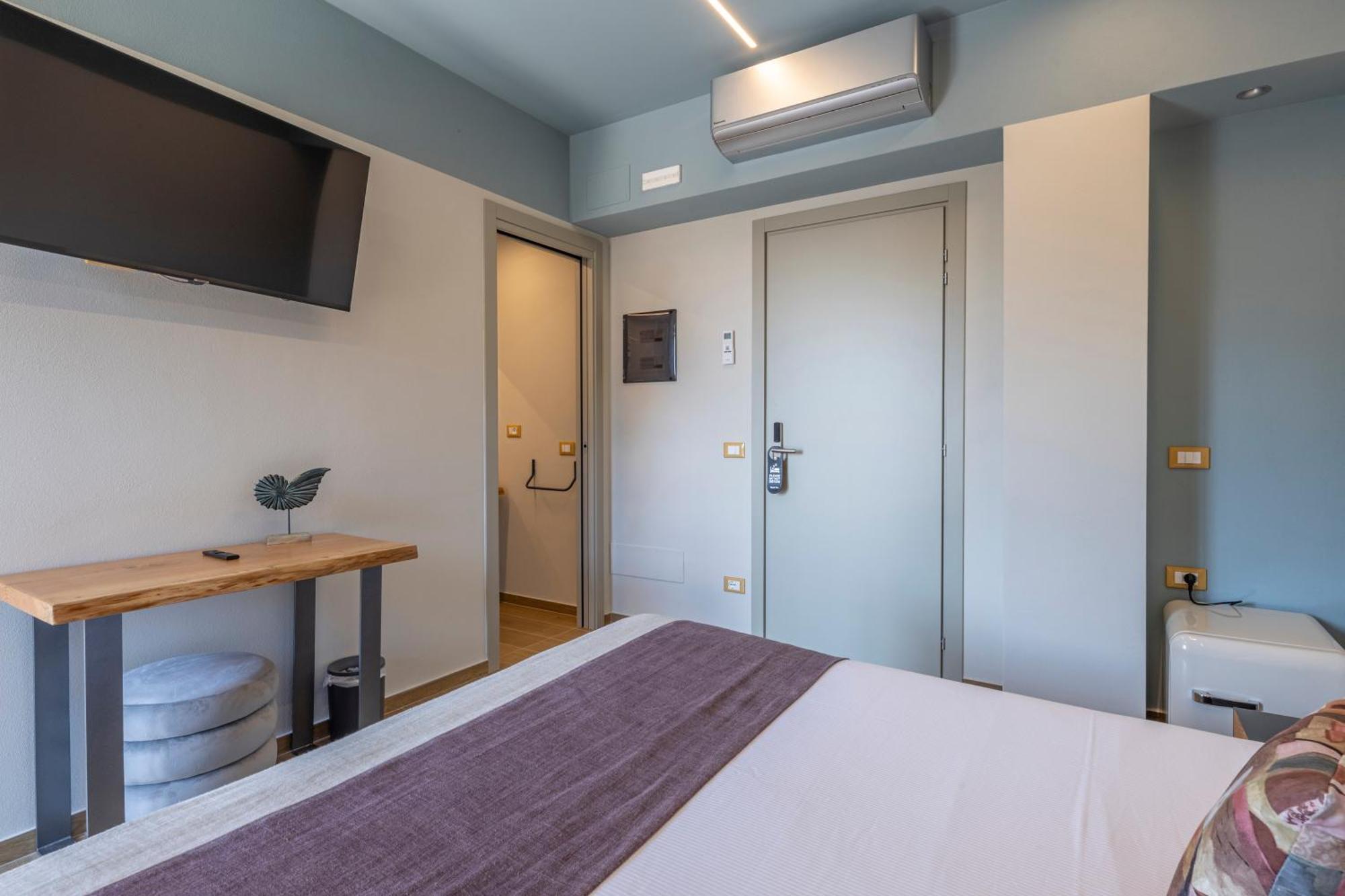 Luci Sul Mare -Boutique Rooms フォッローニカ エクステリア 写真